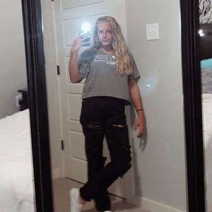 Meet your Posher, Madison